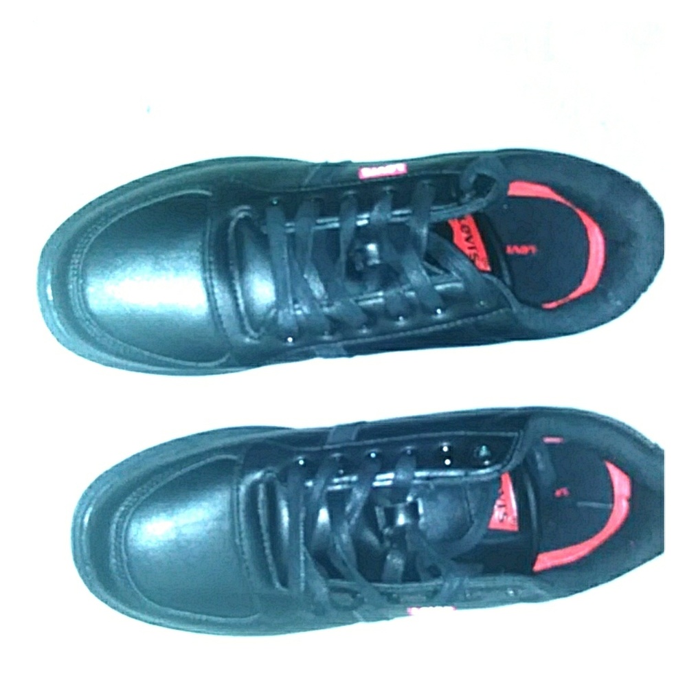 Men's Levis gym shoes